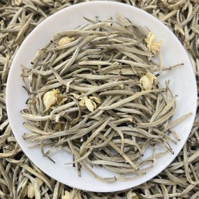 Top Quality Jasmine Green Tea Fragrant Needles Drifting Snow Organic Jasmine Tea with White Bud Jasmine Flavor Tea