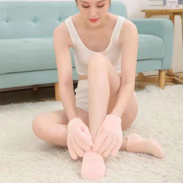 Spa Gel Socks Supplier - Soft Moisturizing Silicone Foot Care