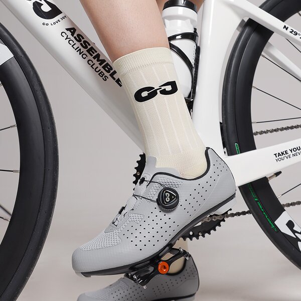 Sports Socks Manufacturer - OEM Custom Running Football Anti Slip