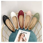 Women's Flat Shoes Supplier - OEM Spring Autumn Soft Sole Mom's Shoes