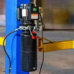 Two Post Auto Ramp Supplier - 4/4.5T Manual Release Hydraulic Vehicle Elevator