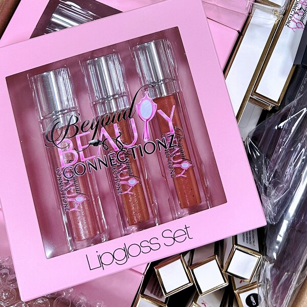 Lip Gloss Factory - OEM High Pigment No Logo Vegan New