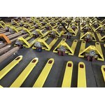 Hand Pallet Truck Manufacturer - Made in China Best Price 2.5T Superior Quality