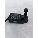 Travel Limit Switch Manufacturer - Omron D4D-2120N