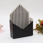 Flower Box Factory - Wholesale Folding Hand Holding Cardboard Envelope
