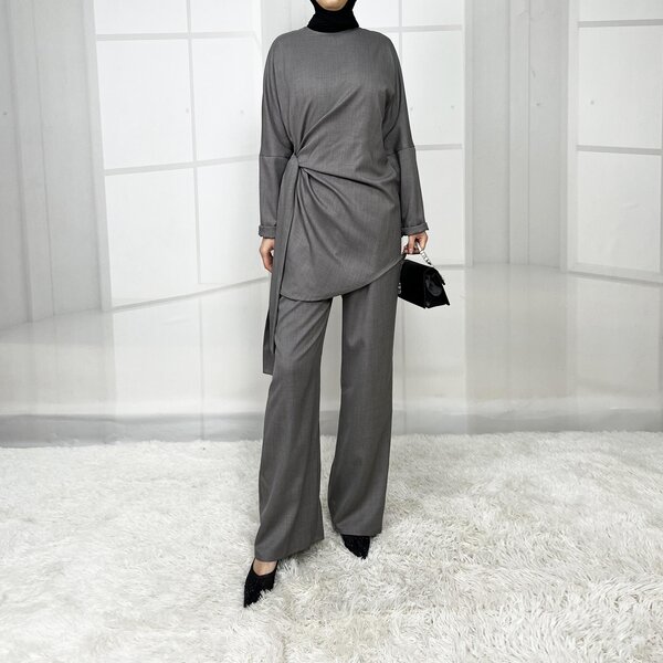 Linen Abaya Factory - New Fashion Elegant Trumpet Sleeve Crystal Beads Border