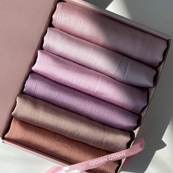 Satin Crinkle Scarf Suit Manufacturer - Customized Muslim Hijab Box Multicolor Scarf Combination
