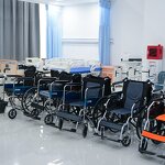 Analytical Balance Manufacturer - Transparent Windbreak Balance