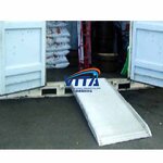 Loading Dock Ramp Factory - Painted Galvanized Mobile Ramp