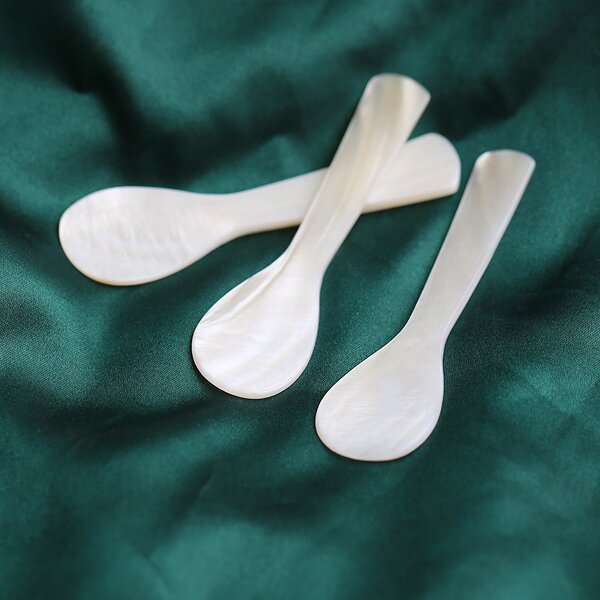 Caviar Coffee Scoop Manufacturer - OEM Customized 7 cm Natural Shell Spoon