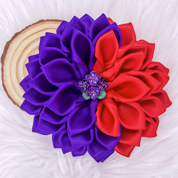Corsage Pin Factory - OEM Handcrafted Purple Red DST Symbol