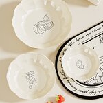 Serving Tray Factory - OEM Colorful Square PE Plastic Classic Breakfast Tray