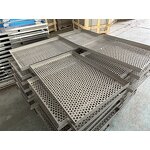 Baking Tray Factory - Custom Hand Welded Perforated Mesh Sheet Pan