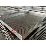 Baking Tray Factory - Custom Hand Welded Perforated Mesh Sheet Pan