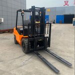 Diesel Forklift Truck Supplier - Jichuan 4WD 5t 3t Capacity Solid Tires Offroad