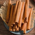 Wholesale Premium Food-Grade Cassia Cinnamon Stick Hot Tasted Dried Herb in Block Pattern Raw  China's Original Factory
