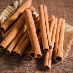 Wholesale Premium Food-Grade Cassia Cinnamon Stick Hot Tasted Dried Herb in Block Pattern Raw  China's Original Factory