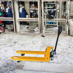 Manual Hydraulic Pallet Truck - 5 Tons with Nylon Wheels All-Terrain