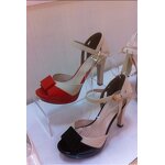 Shoe Display Holder - Custom Multi Tiers Clear Acrylic Single High Heel Rack Stand
