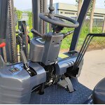 Electric Forklift Manufacturer - Cost-effective Model Li-ion 2.5 Ton 3 Wheel Battery 1.8 Ton 2 Ton 1.5 Ton with Triplex Mast 4.8m