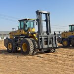 Rough Terrain Forklift Manufacturer - LTMG Heavy Off Road 10 Ton 15 Ton 20 Ton with Enclosed Cabin