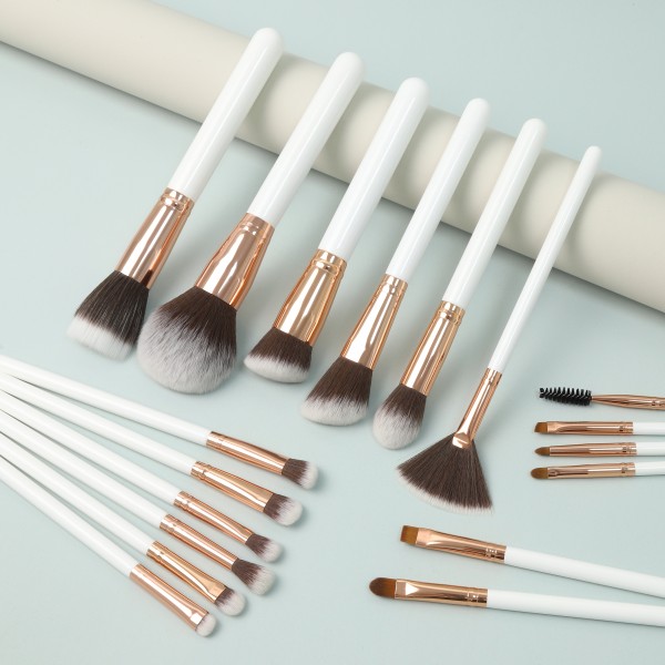 Makeup Brushes Set Supplier - EMF 18pcs Multi Color Custom