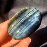 Tiger's Eye Ornament Manufacturer - Wholesale Natural Crystal Rough Polished Handheld Feng Shui Raw Stone Palm Piece