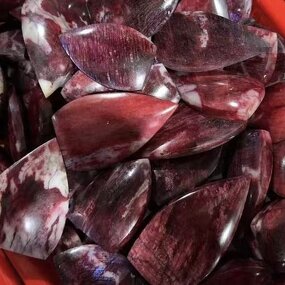Red Dyed Moonstone Freeform Manufacturer - Wholesale Bulk Healing Crystals for Home Reiki Craft Decorative