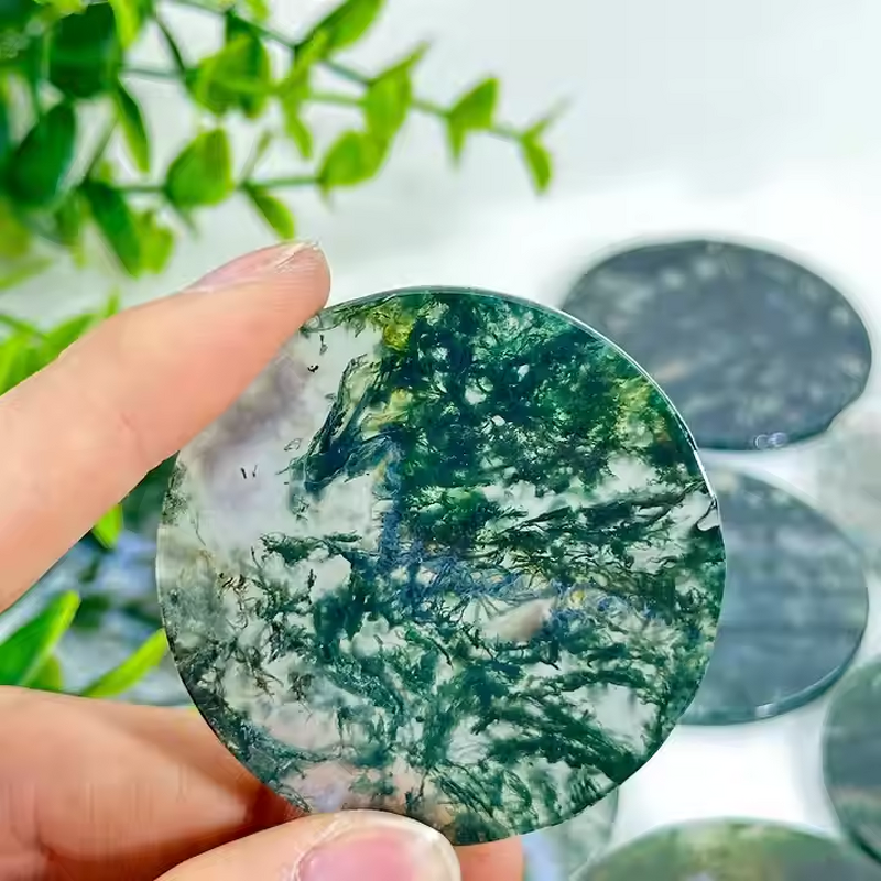 Moss Agate Slice Manufacturer - High Quality Crystal Round Engraved Love Theme for Home Decoration Gift