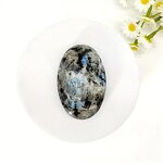 Heart-Shaped Palm Stones Manufacturer - Natural Crystal Black Flash Stone Polished From Raw