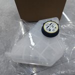 Coolant Expansion Tank Manufacturer - New with Cap 8V218K218AB/151311 8V21-8K218-AB BE8Z8A080A for Ford Fiesta MK7 Ecosport
