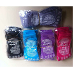Yoga Socks Manufacturer - Customizable Wholesale Trampoline with Logo on Bottom for Autumn