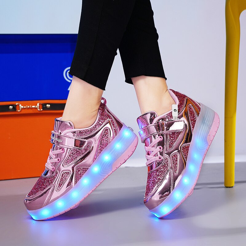 Roller Skates Manufacturer - Super Fire Flashing LED 2-Wheel Outdoor PU Retractable