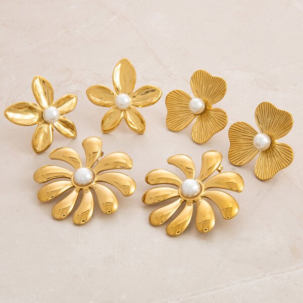 Stainless Steel Flower Stud Earrings Manufacturer - 18K Gold Plated Pearl Fashionable Jewelry