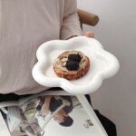 Porcelain Plate Manufacturer - Korean Eco-Friendly White Flower Shape for Party Breakfast Cake Storage Jewelry