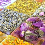 Handmade Bar Soap Manufacturer - Plant Essential Oil Extraction for Whitening & Skin Rejuvenation