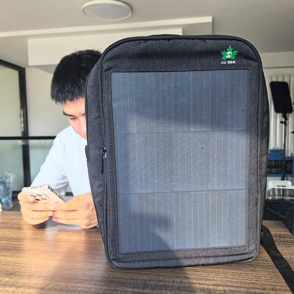 Solar Panel Backpack Manufacturer - 14W Mono PERC with 20L USB/Type-C Dual Capacity for Hiking Travel