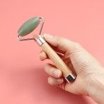 Jade Roller Factory - Free Customized Wooden Handle