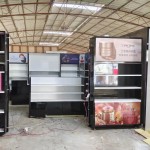 木质墙面展示柜源头工厂-定制化妆品架化妆展示柜