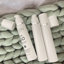 防晒霜源头工厂-定制贴牌有机SPF50防水矿物