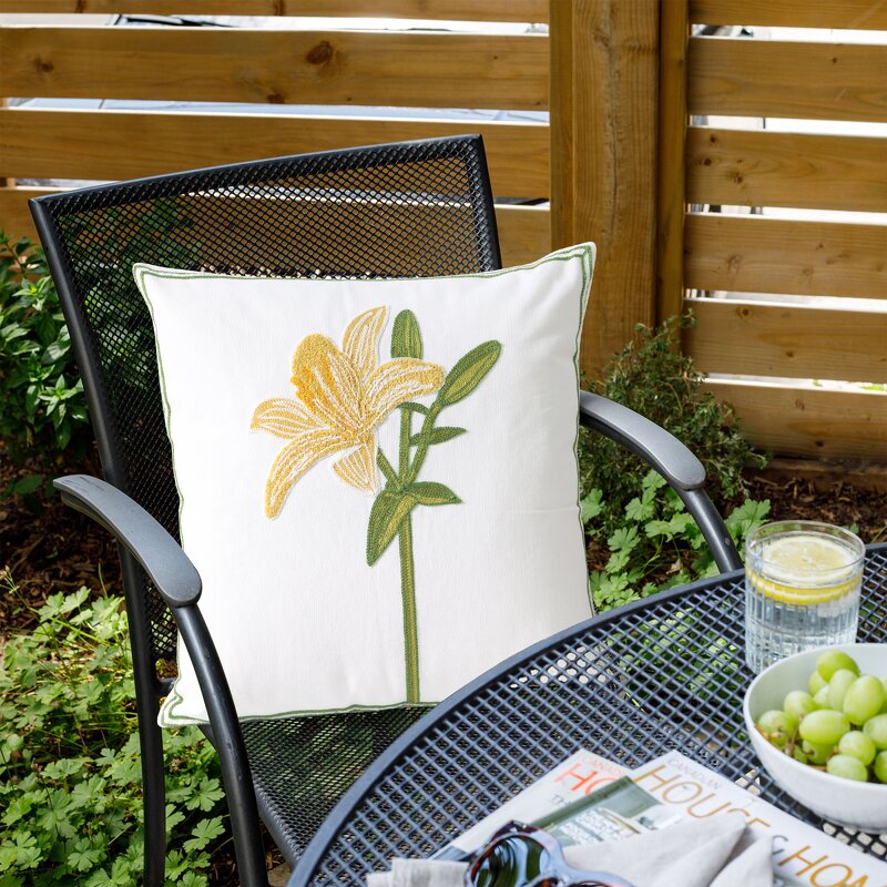Sofa Cushion Manufacturer - Yellow Narcissus Garden Pillow Cotton Lily Embroidery Living Room Factory Customization