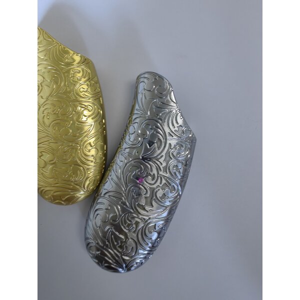 Lighter Case Manufacturer - Banana-Shaped Arabesque Artistic Protective Cover for J5 Lighters