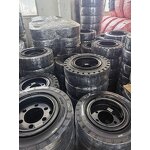 Forklift Truck Wheel Manufacturer - 28x9-15 Solid Tyre with Complete Rim Quick Assembly