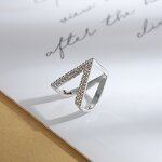 Scarf Clasp Manufacturer - Factory Direct Sales Simple Three Ring Clasp Brooch Fashion Women's Corsage Shawl