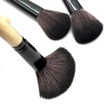 Foundation Makeup Brush - Nylon Bristle BB Cream Blush Facial Beauty Tool