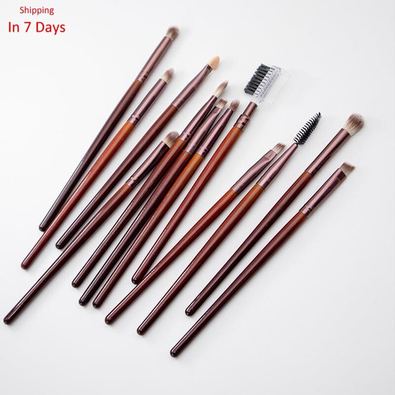 Single Blush Makeup Brush - Plastic Handle Fluffy Soft Loose Powder Blusher Tool