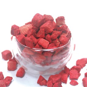 Strawberry Cubes Manufacturer - Freeze Dried Pure Fruit Diced
