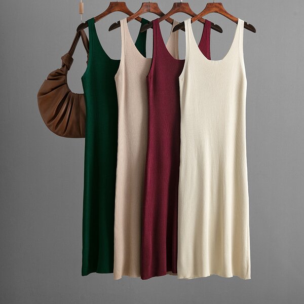 Knitted Suspender Dress Manufacturer - Solid Color Back Slit Bag Buttocks for Women Summer