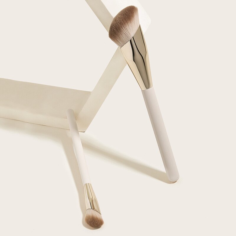 Concealer Brush Manufacturer - Free Sample Single Ultra Soft Hair Thumb Series No Trace No Powder