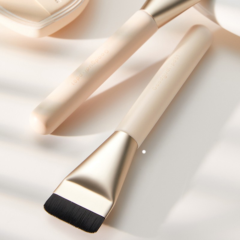Seamless Foundation Brush Factory - Single Luxury Flat One-Line Thin Professional Mini Travel Cosmetic